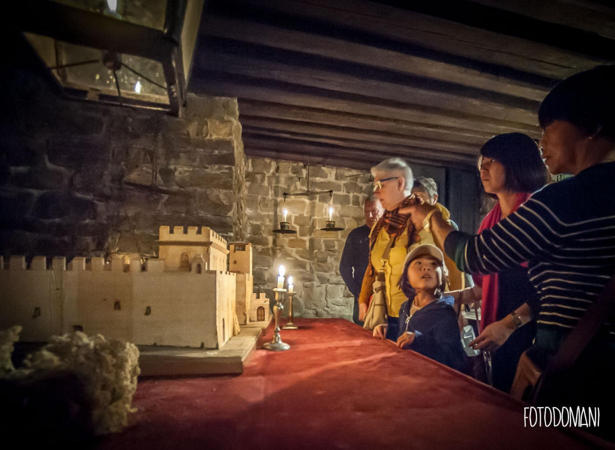 Castello di Muggia Bed and Breakfast Esterno foto