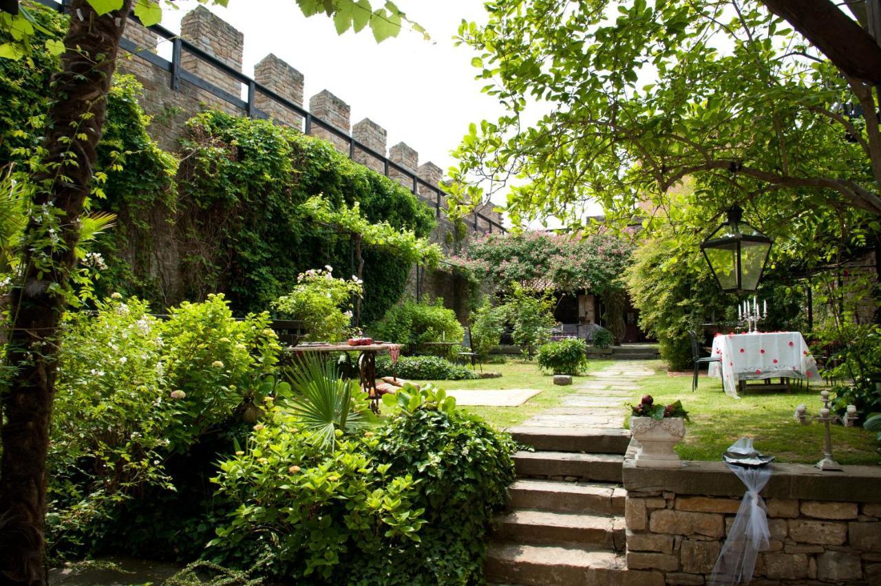 Castello di Muggia Bed and Breakfast Esterno foto