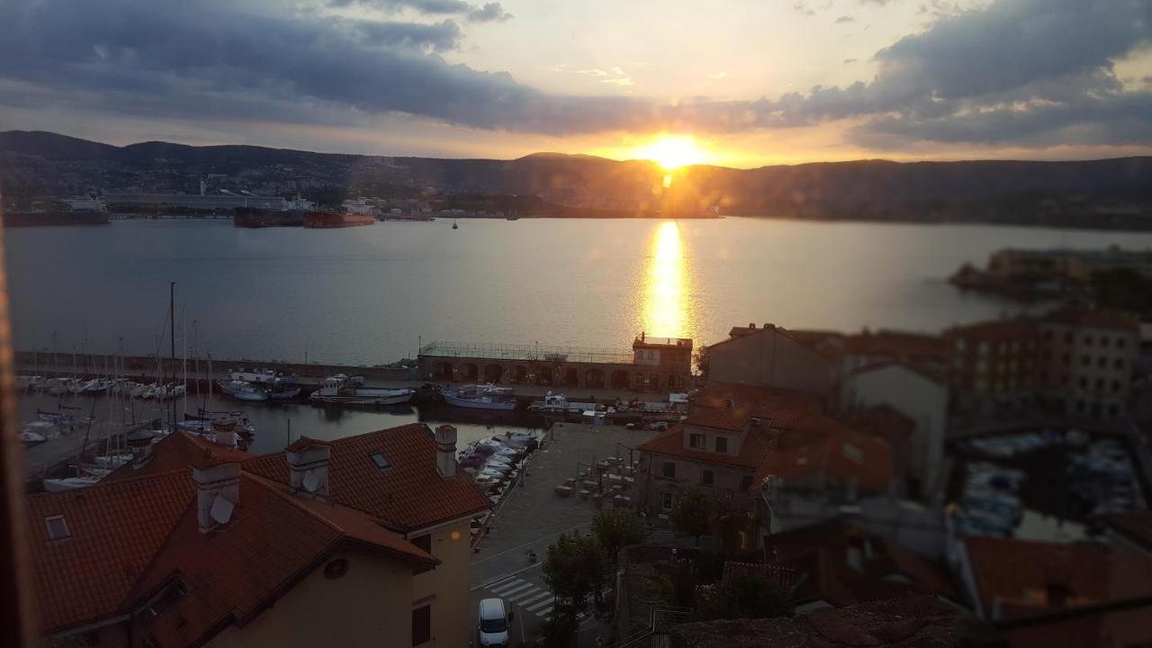 Castello di Muggia Bed and Breakfast Esterno foto